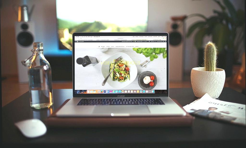 Consultant presenting space optimization plan